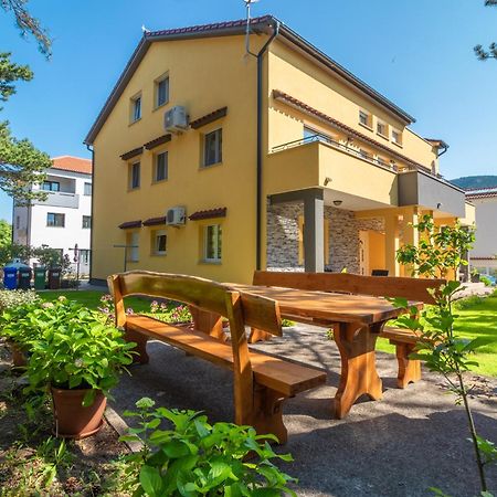 Apartments Gracia Baška Eksteriør bilde