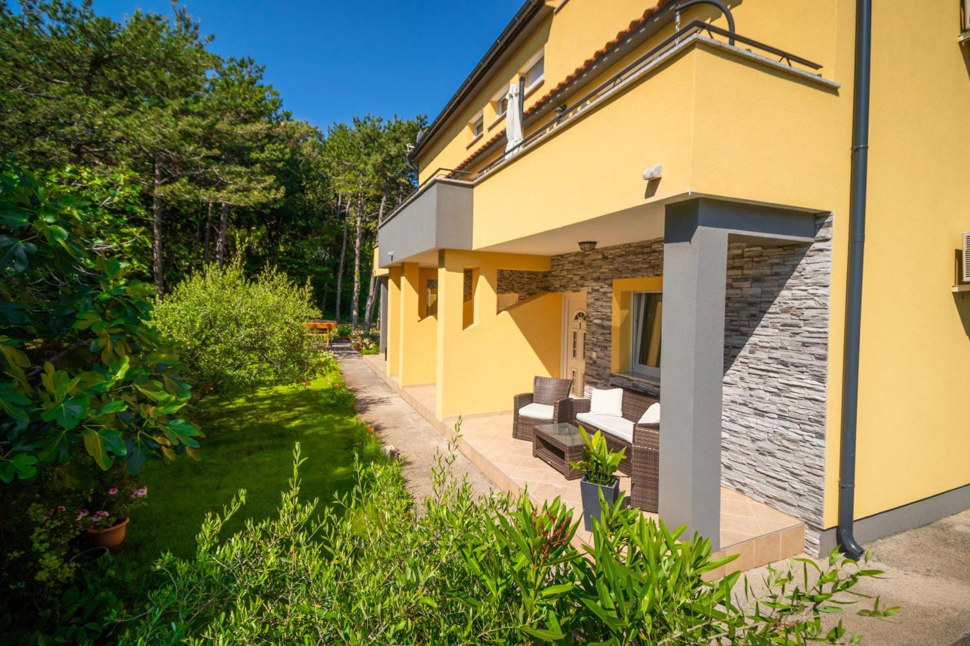 Apartments Gracia Baška Eksteriør bilde